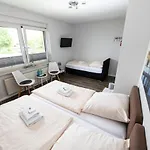 Zum Alten Faehrhaus - 3* Wrohm