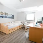 Zum Alten Faehrhaus - 住宿加早餐酒店 3*