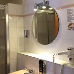 Zum Alten Faehrhaus - 住宿加早餐酒店 3*
