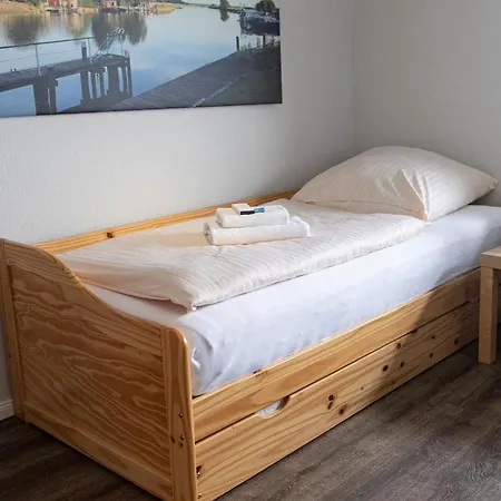 Bed & Breakfast Zum Alten Faehrhaus - Wrohm