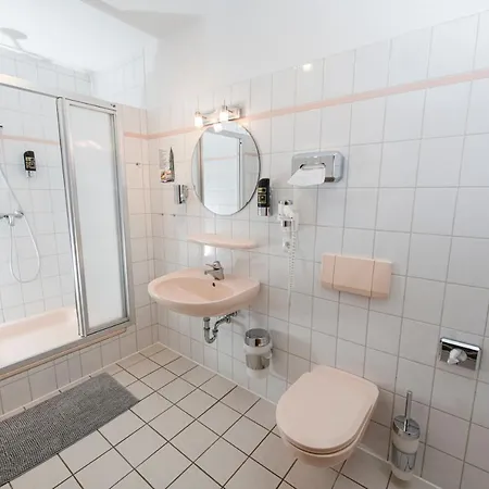 Zum Alten Faehrhaus - 3* Wrohm