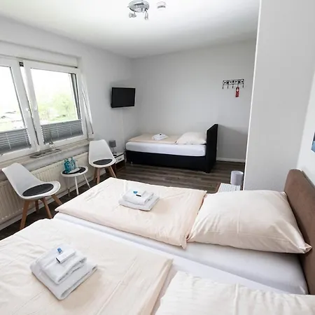 Bed and Breakfast Zum Alten Faehrhaus - Wrohm