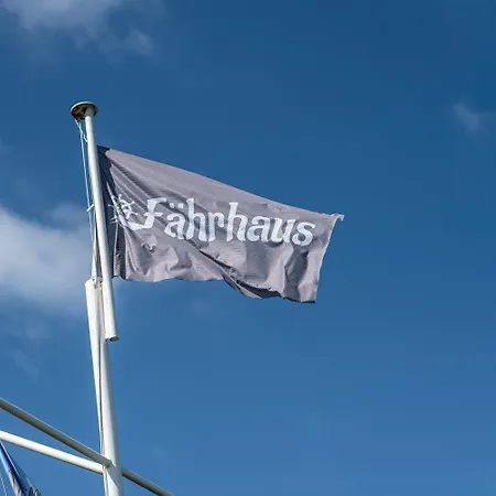 Bed & Breakfast Zum Alten Faehrhaus - 3*