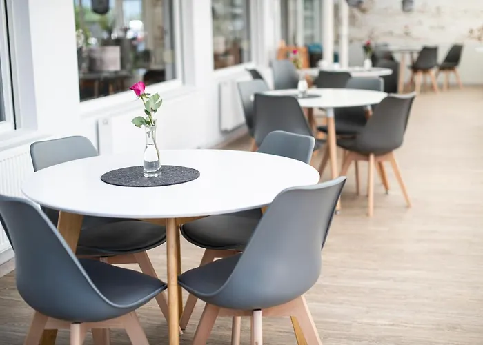 Zum Alten Fährhaus - Frühstückspension Wrohm