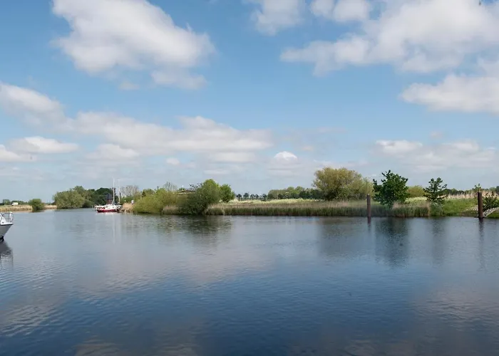 Zum Alten Fährhaus - Frühstückspension Wrohm