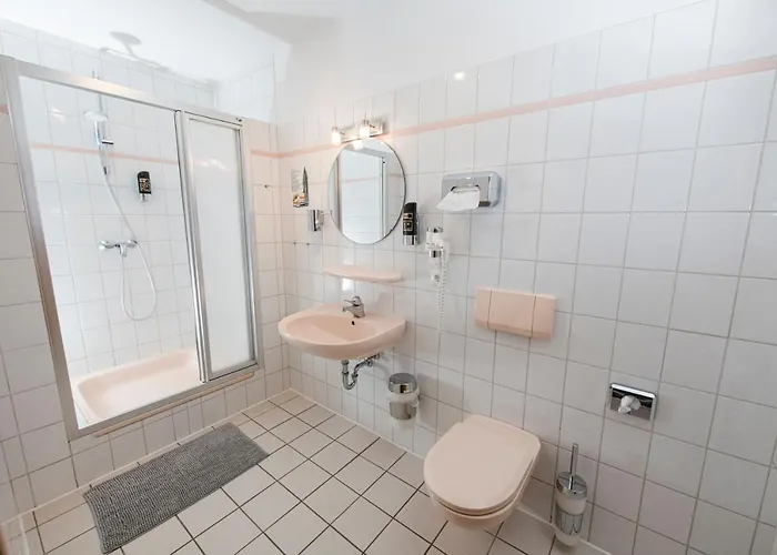 Zum Alten Fährhaus - 3* Wrohm